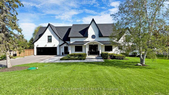 Property Photo: 557 Aintree Drive ON L4A 7H2