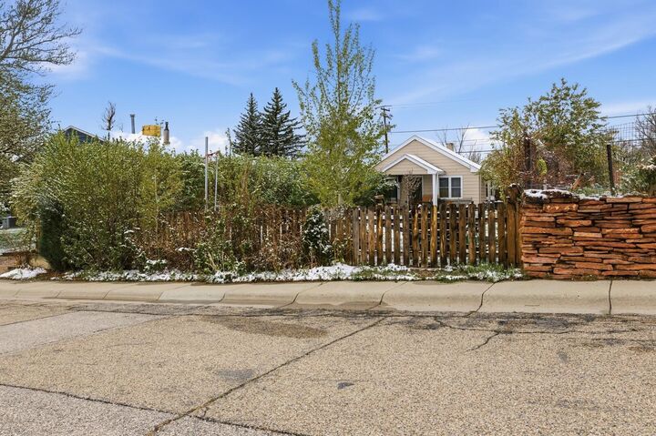 Property Photo:  1114 S Jackson  WY 82601 