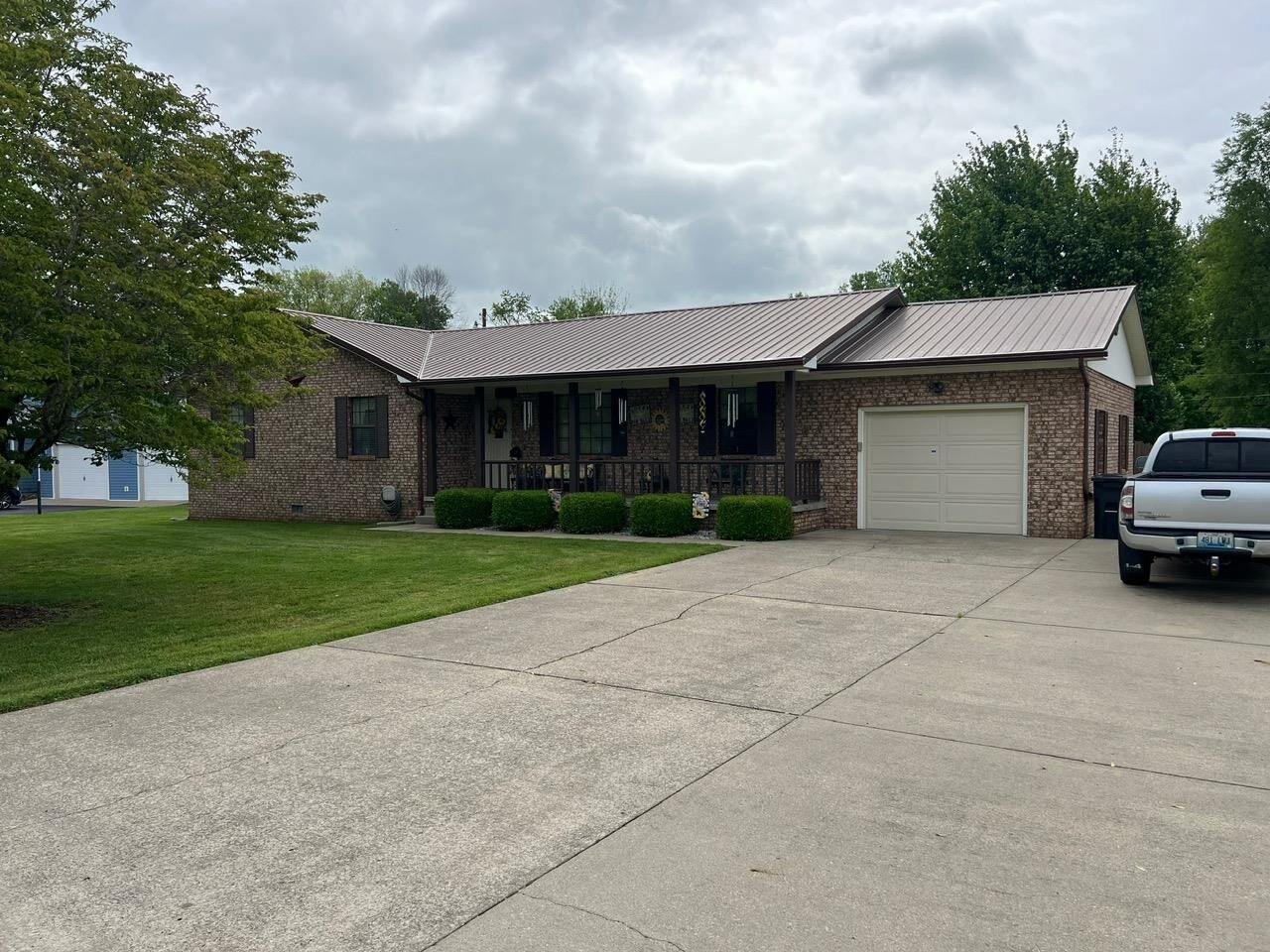 Property Photo:  812 Cherry Wood Lane  KY 41143 