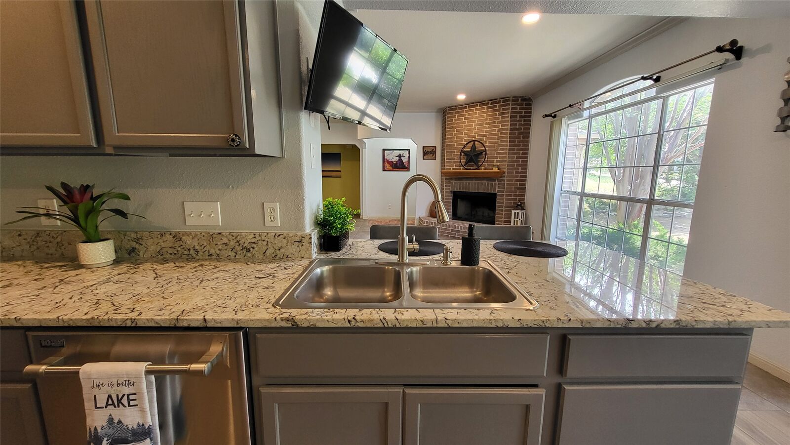 Property Photo: 21142 Northland Drive TX 78645