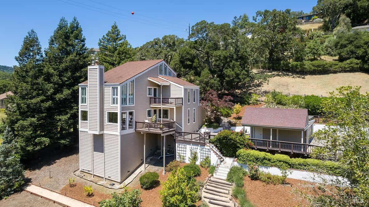 Property Photo:  2554 Vineyard Road  CA 94947 
