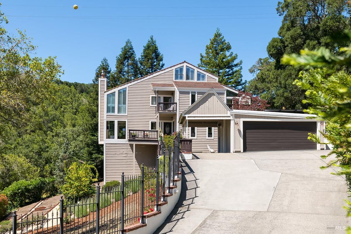 Property Photo:  2554 Vineyard Road  CA 94947 