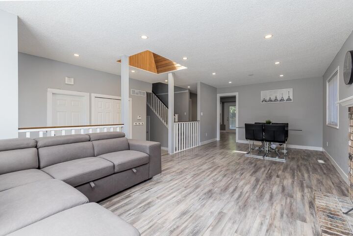 9435 149A Street — photo 1