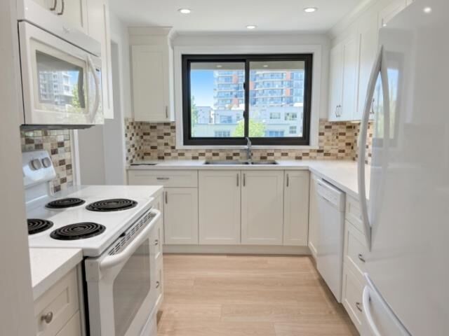 15317 Thrift Avenue 301 — photo 1