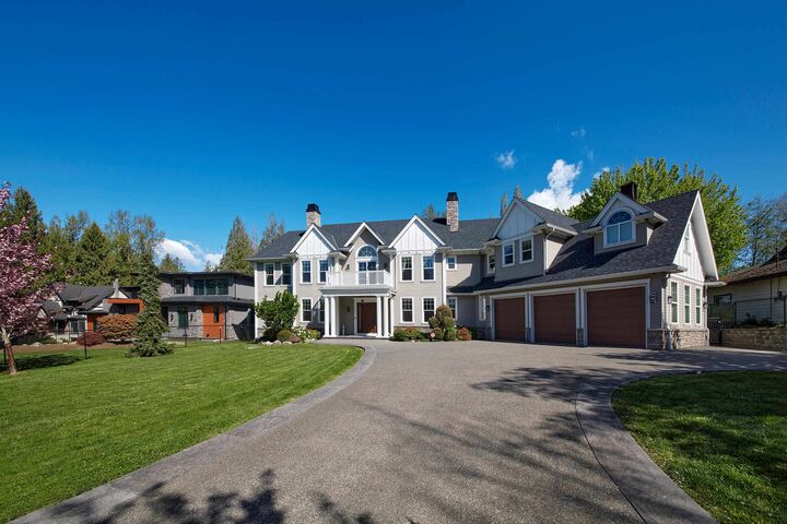Property Photo: 24341 124 Avenue BC V4R 1T4