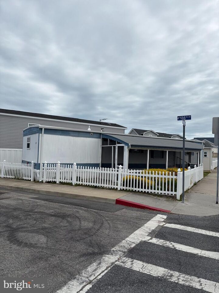 Property Photo:  13410 Sinepuxent Avenue  MD 21842 