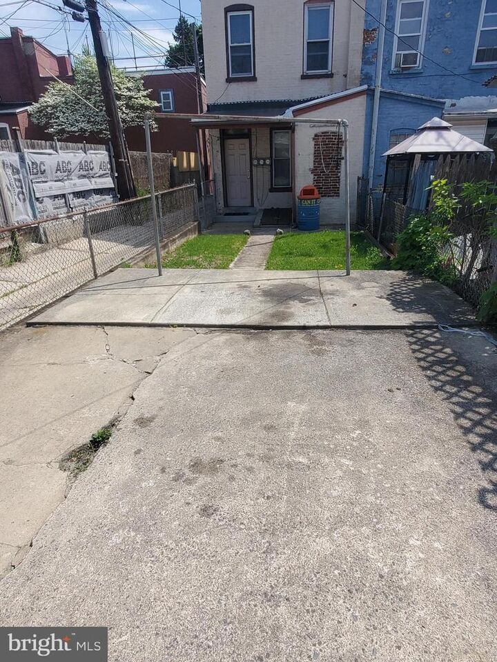 Property Photo:  638 N 2nd Street 1  PA 19601 