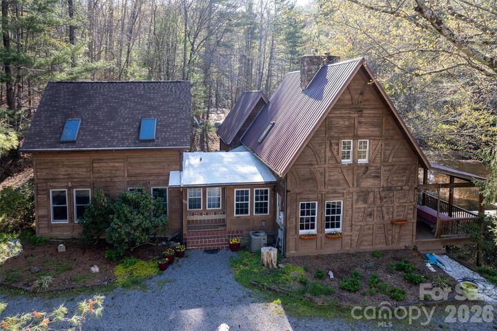 Property Photo:  24 Wood Lake Drive  NC 28730 