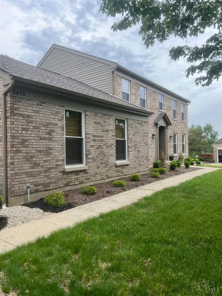 Property Photo:  5475 Pine Vista Court  OH 45069 