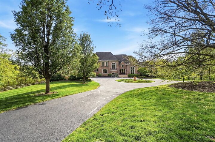 Property Photo: 4535 Drake Road OH 45243