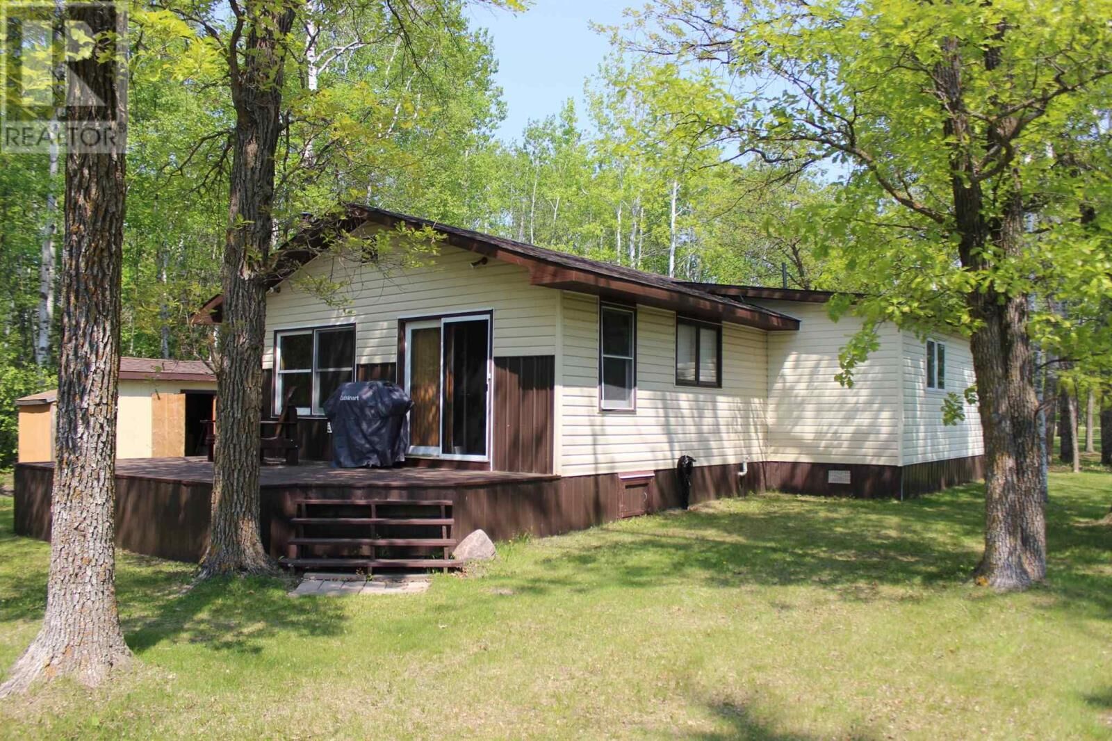 Property Photo: 51 Grant Dr ON P0W 1L0