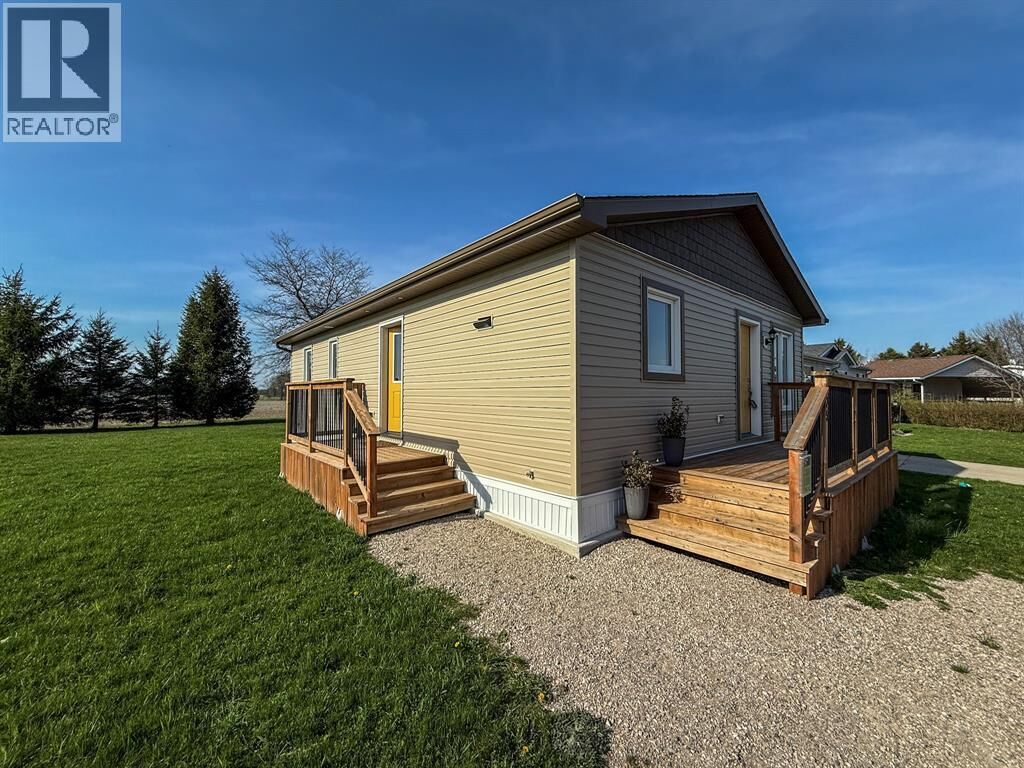 Property Photo:  2761 Oil Heritage Road 25  ON N0N 1P0 
