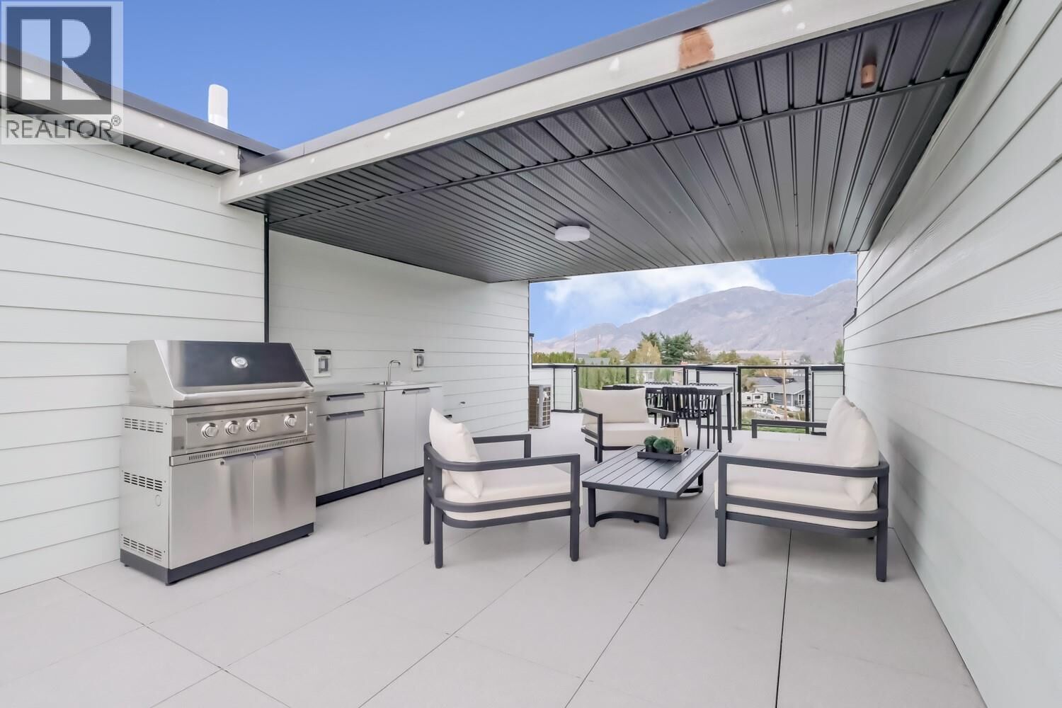 Property Photo: 4601 97th Street 10 BC V0H 1V1