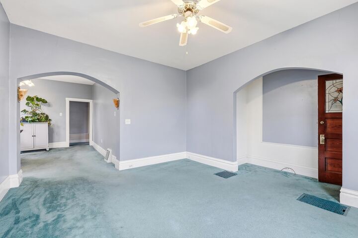 Property Photo:  77 Alpine Street  IA 52001 
