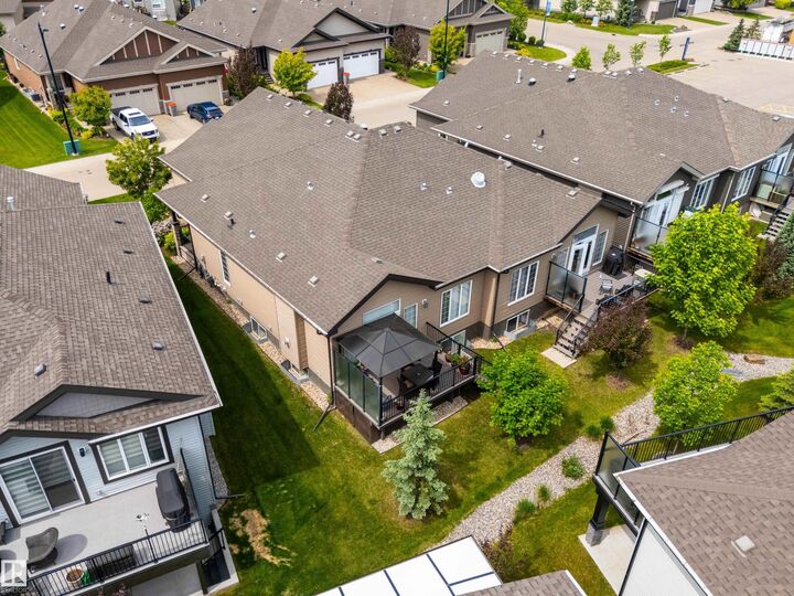 Property Photo: 50 Heatherglen Drive 207 AB T7X 0R6
