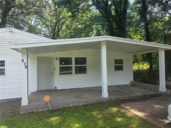 Property Photo: 979 Billings Avenue SE GA 30315