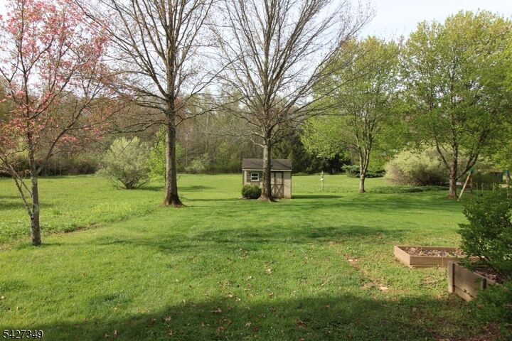 Property Photo:  45 Grandin Court  NJ 08802 