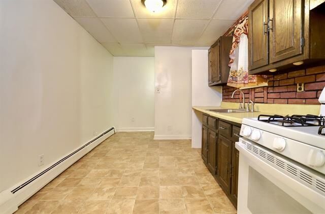 Property Photo:  48 Carlton Ave 1  NJ 07307 
