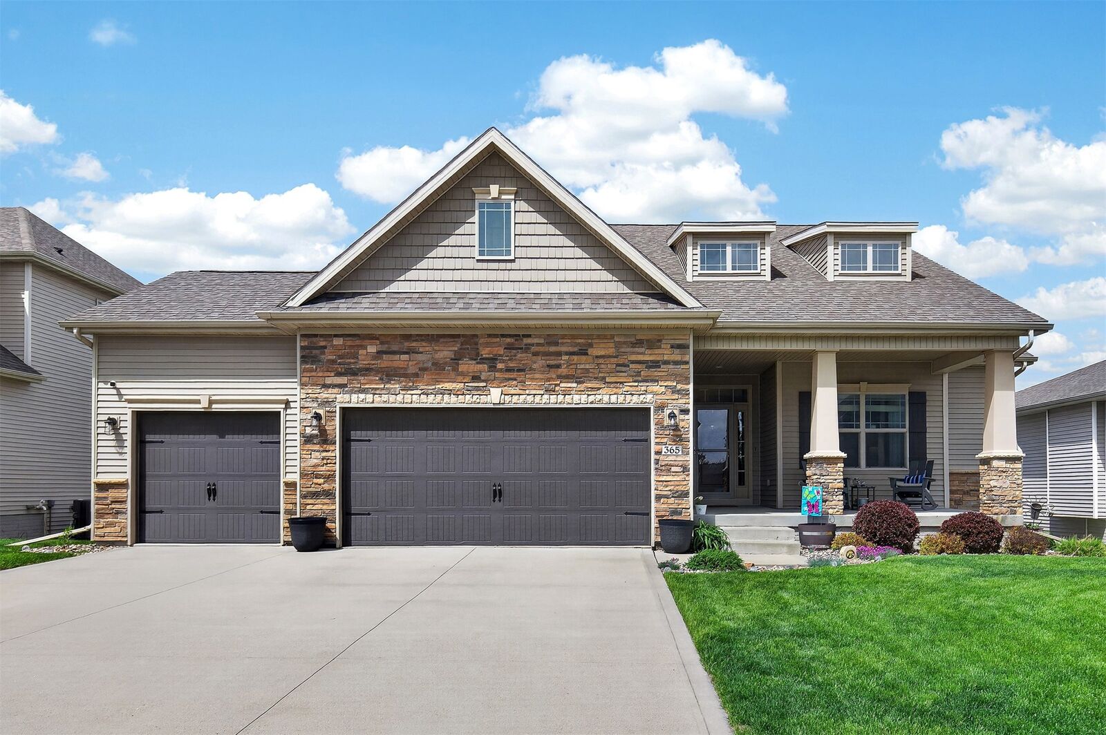 Property Photo:  365 NE Fox Run Trail  IA 50263 