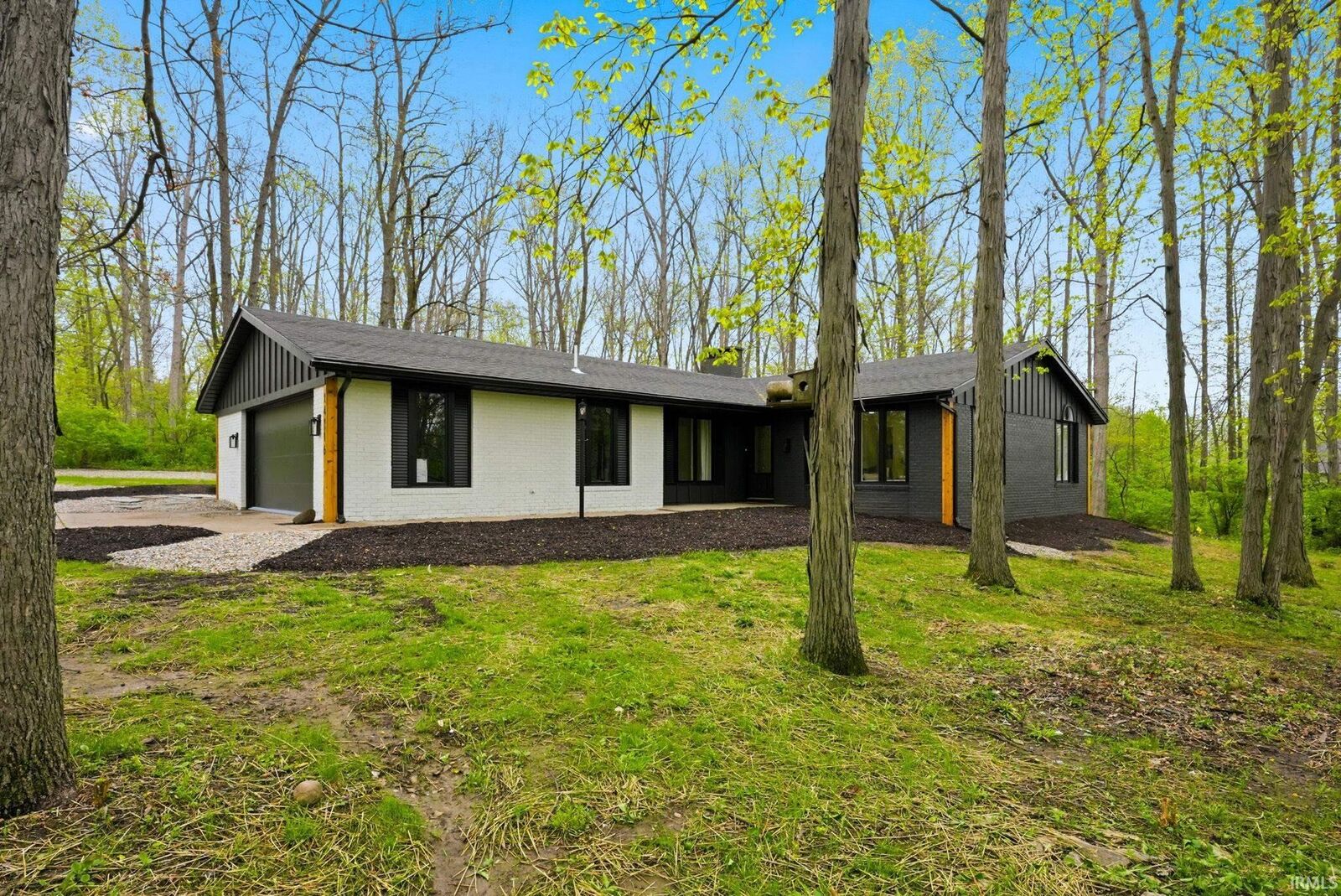 Property Photo:  14116 Andar Trail  IN 46845 