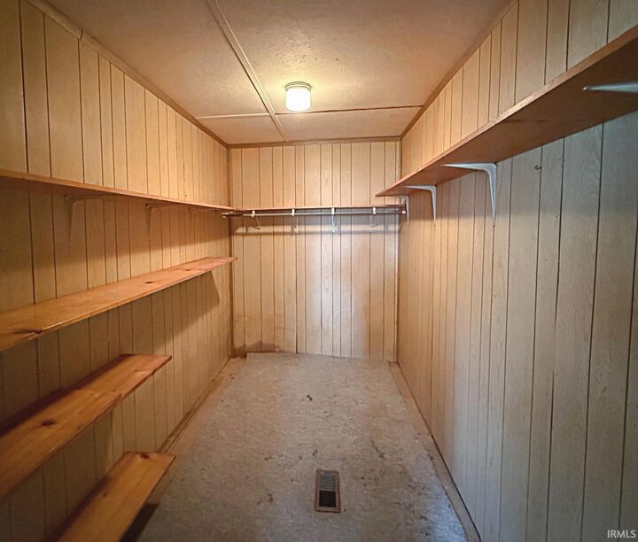 Property Photo:  139 G St NE  IN 47441 