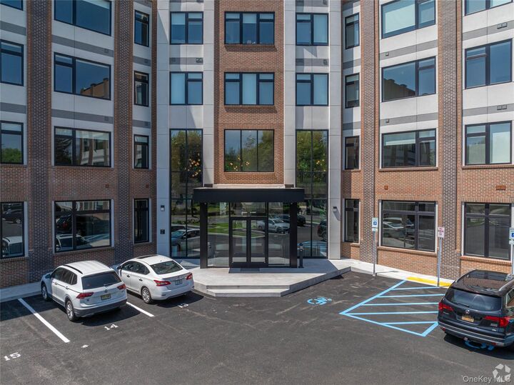 Property Photo:  15 Washington Avenue 414  NY 10901 