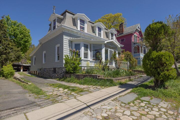 Property Photo:  41 Ellis Place  NY 10562 