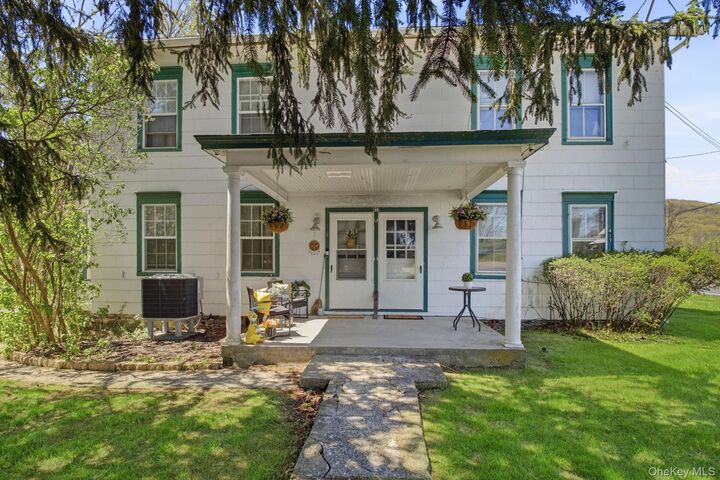 Property Photo:  417-419 Old Indian Road  NY 12547 
