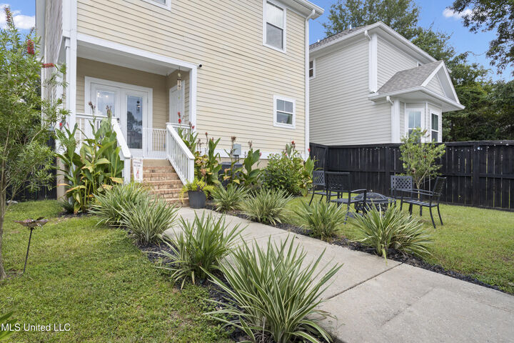 Property Photo:  13090 Pine Valley Lane  MS 39532 