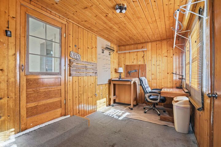 Property Photo:  100 N Main Street  IA 50005 