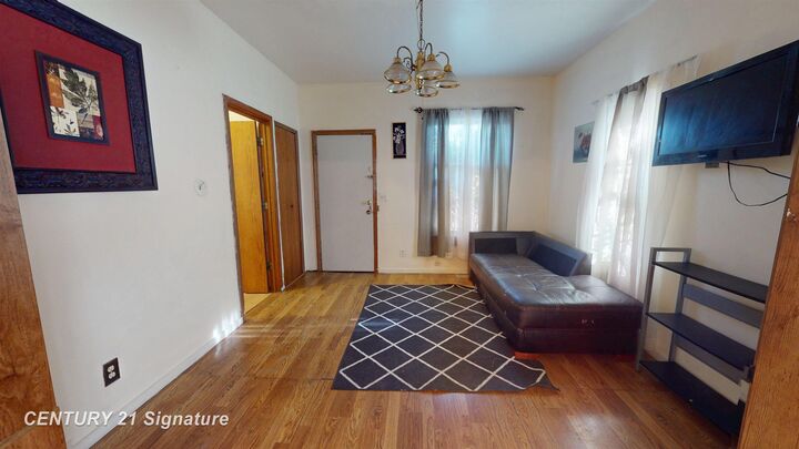 Property Photo:  2731 E Holland Avenue  MI 48601 