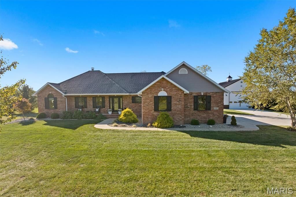 Property Photo:  5297 Millennium Court  IL 62025 