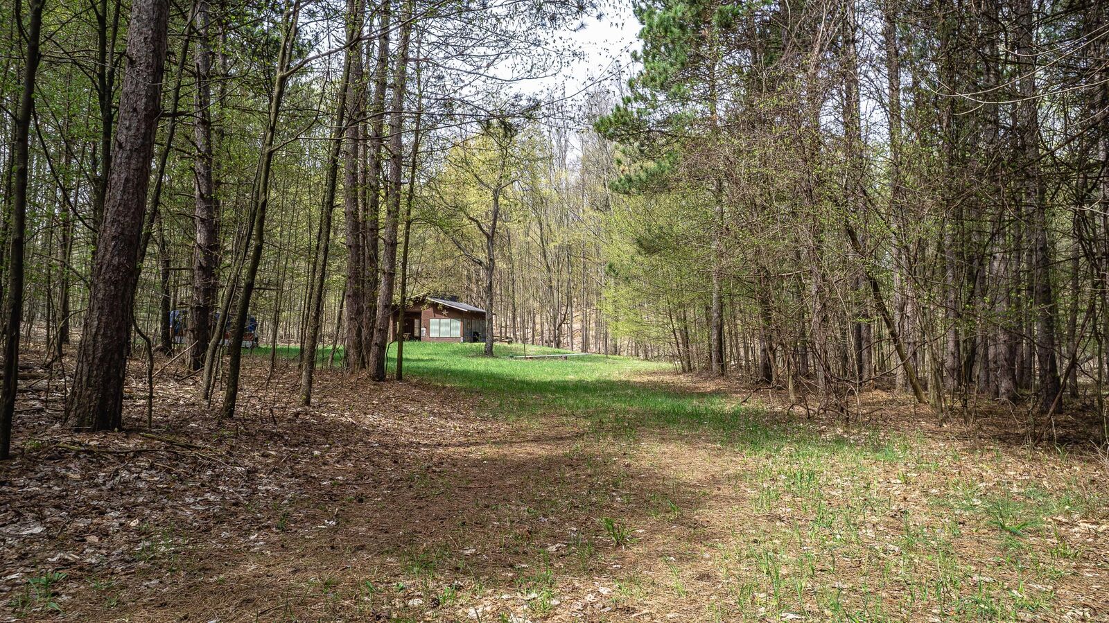 Property Photo:  1634 W Hazel Road  MI 49420 