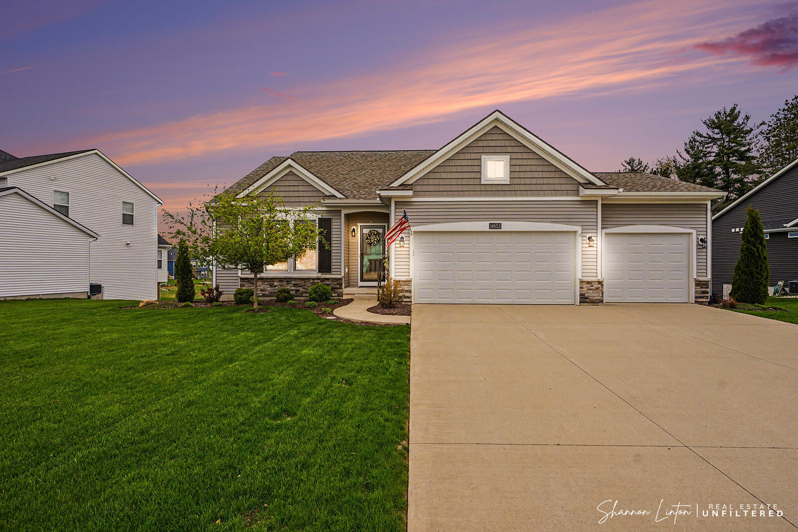 Property Photo:  14653 Windway Drive  MI 49417 