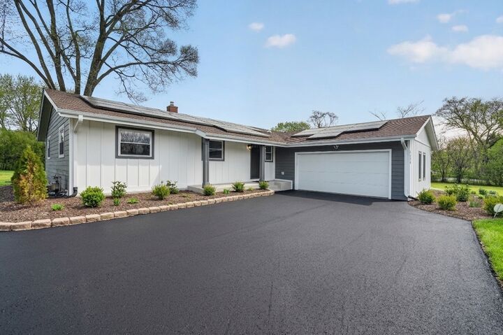 Property Photo:  1230 Guerin Road  IL 60048 