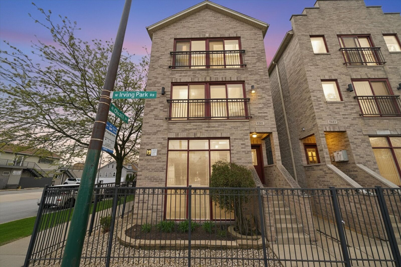 Property Photo:  7501 W Irving Park Road 2  IL 60634 