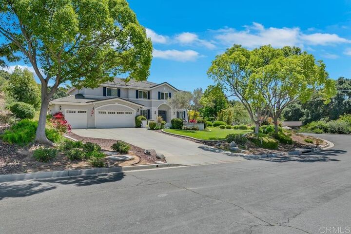 Property Photo:  1502 Glasgow Lane  CA 92027 