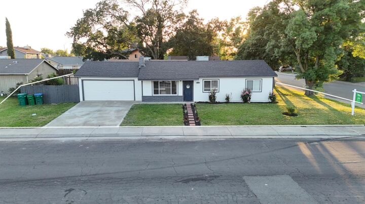 Property Photo:  8437 Cherbourg Way  CA 95210 