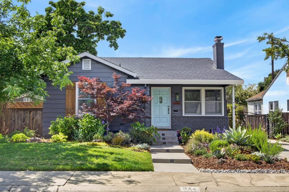 Property Photo: 644 El Dorado Way CA 95819