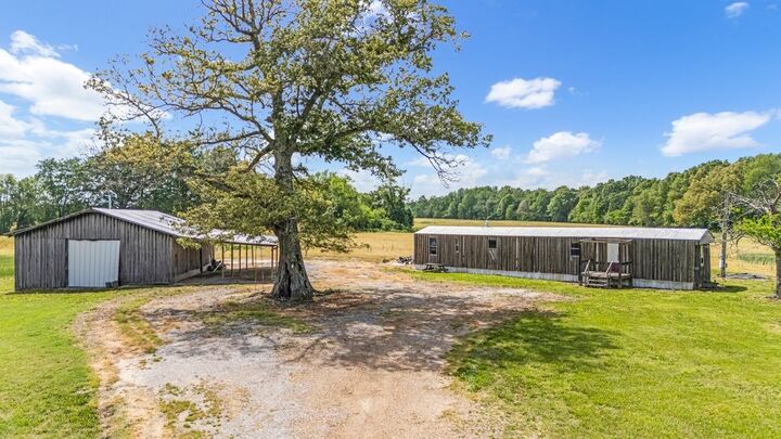 Property Photo:  3249 Fredonia Rd  TN 37355 