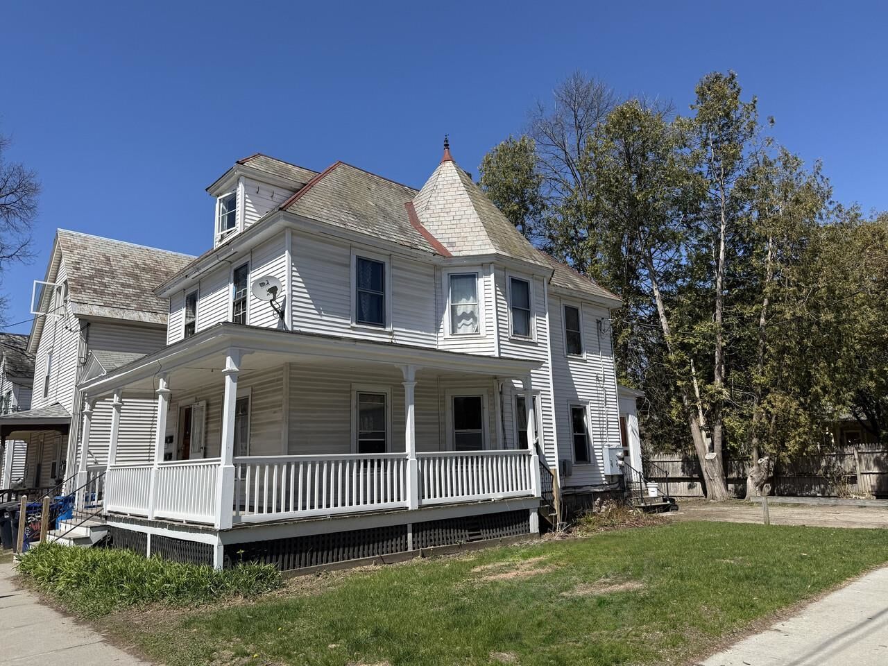 Property Photo:  384 North Street  VT 05401 