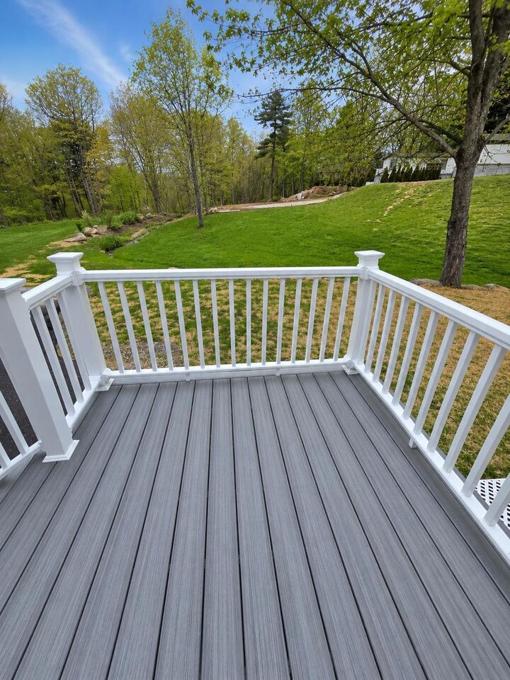 Property Photo:  9 Sargent Place  NH 03249 