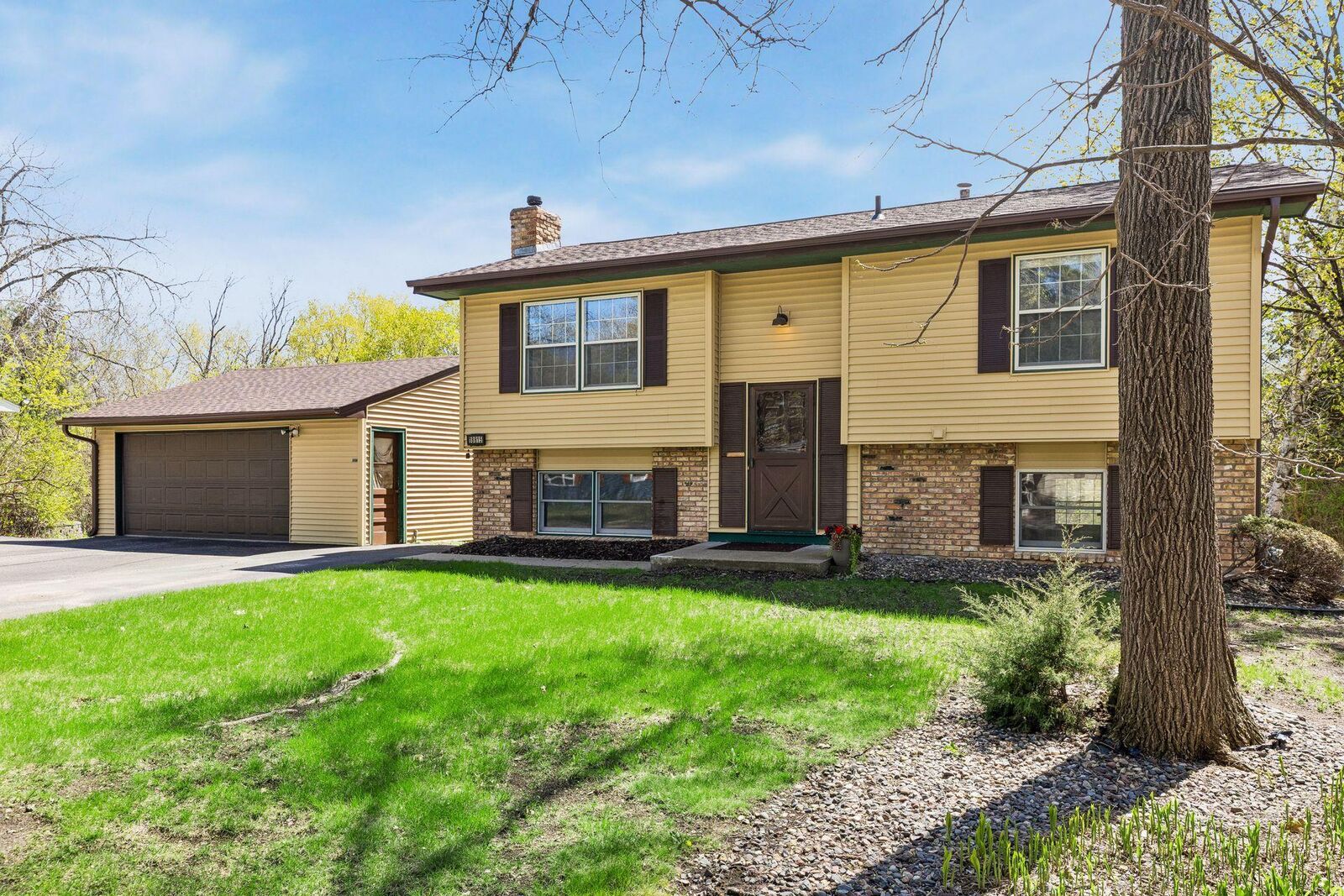 Property Photo:  18815 South Lane  MN 55345 