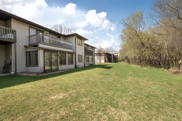 Property Photo:  1566 14th Street SE  MN 56304 
