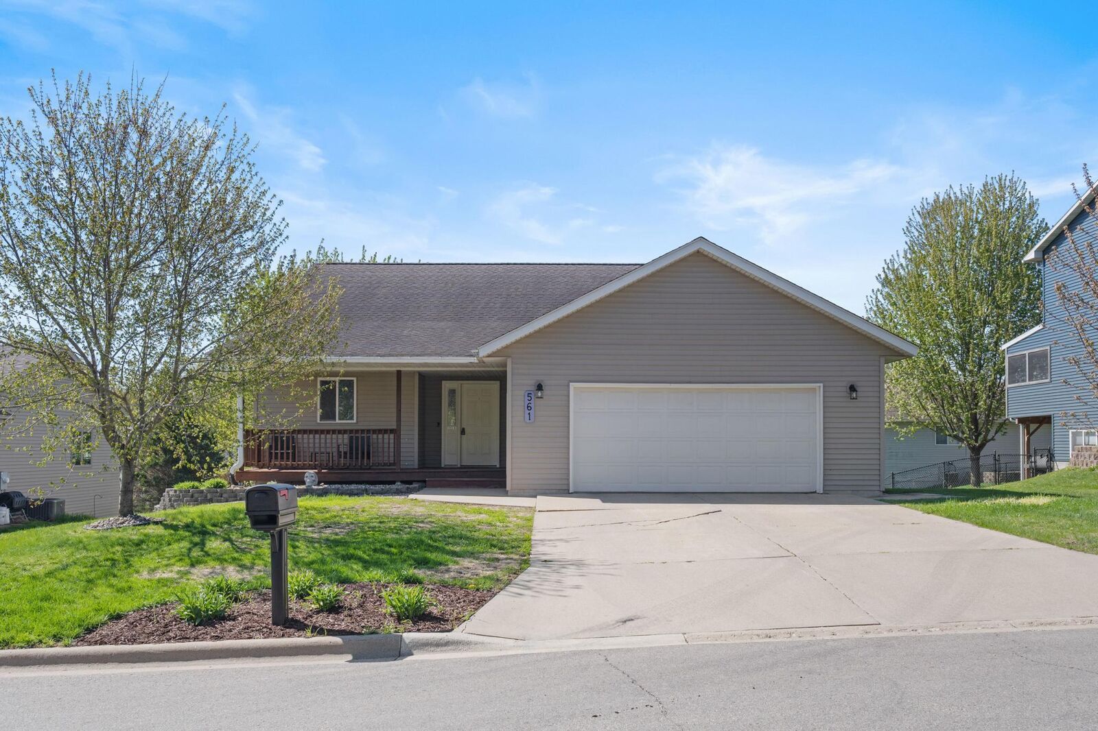 Property Photo:  561 12th Street SW  MN 55021 