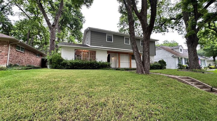 Property Photo:  9551 Highedge Drive  TX 75238 