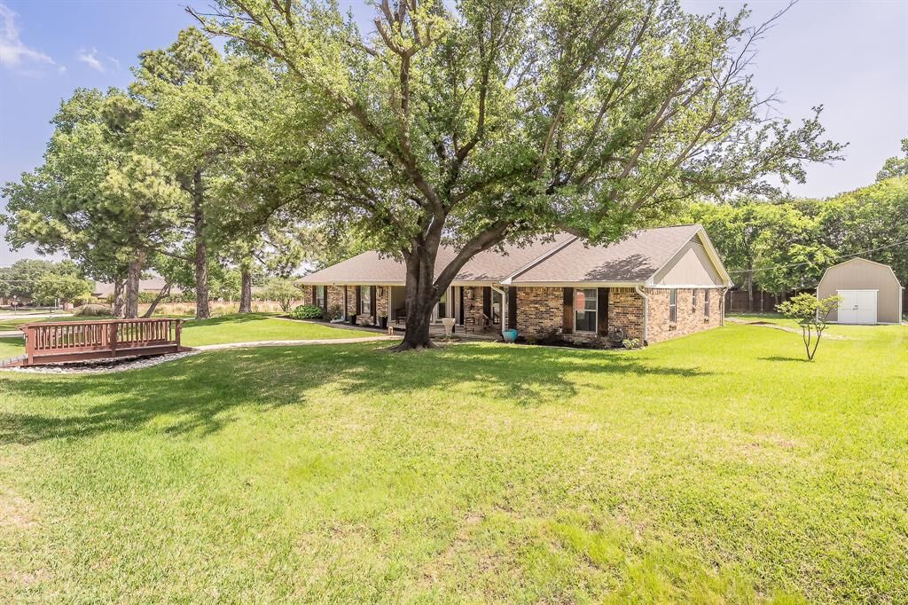Property Photo:  1233 Stegall Road  TX 76248 