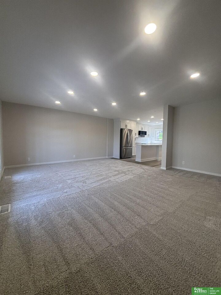 Property Photo:  5114 N 105th Street  NE 68134 