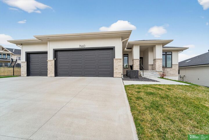 Property Photo:  7660 N 167 Street  NE 68007 