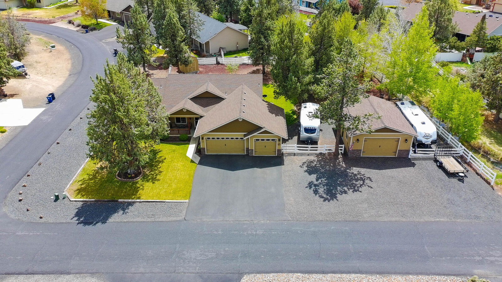 Property Photo: 412 Foss Drive OR 97760